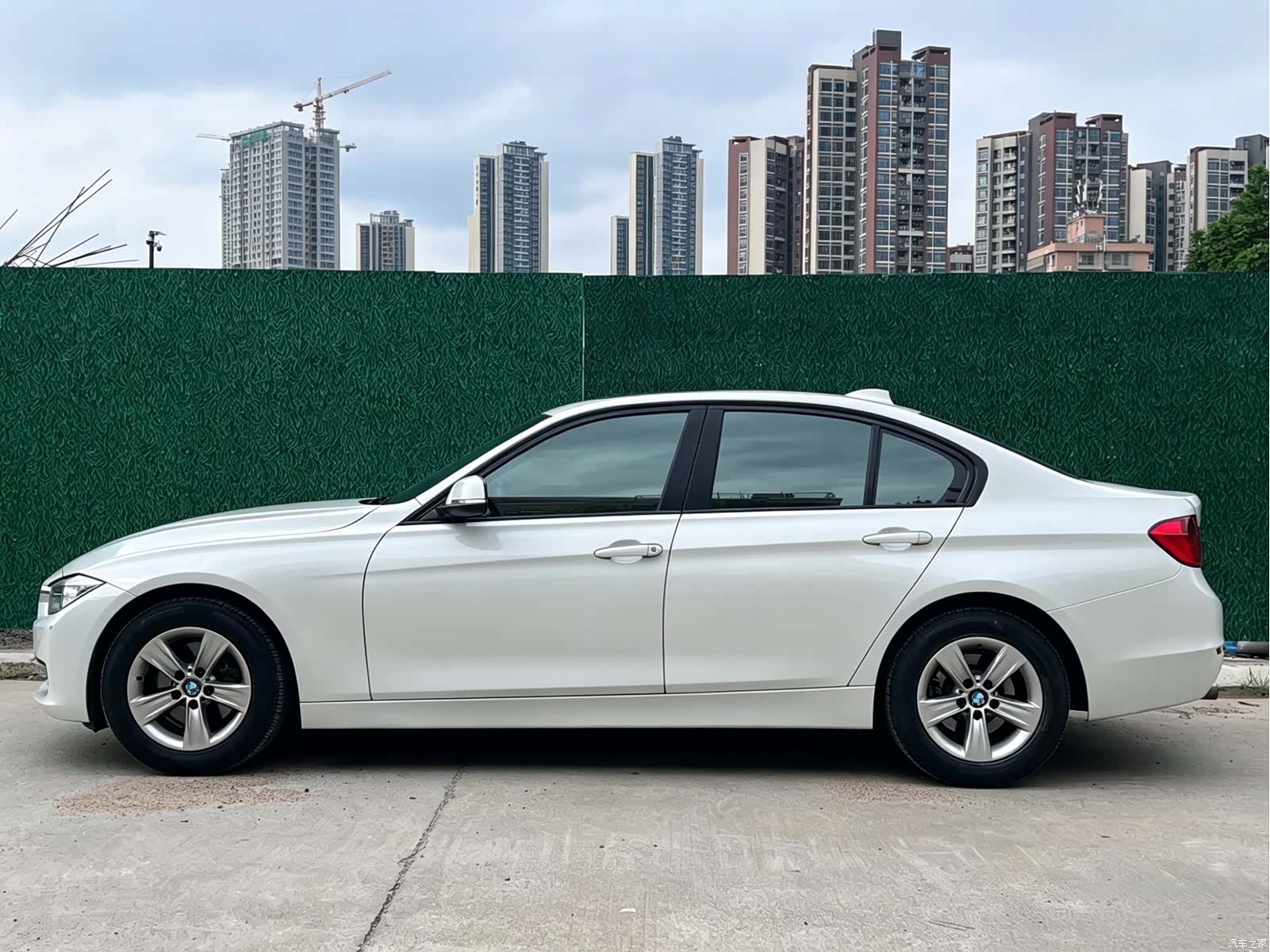 BMW 3 Series, 2013 18