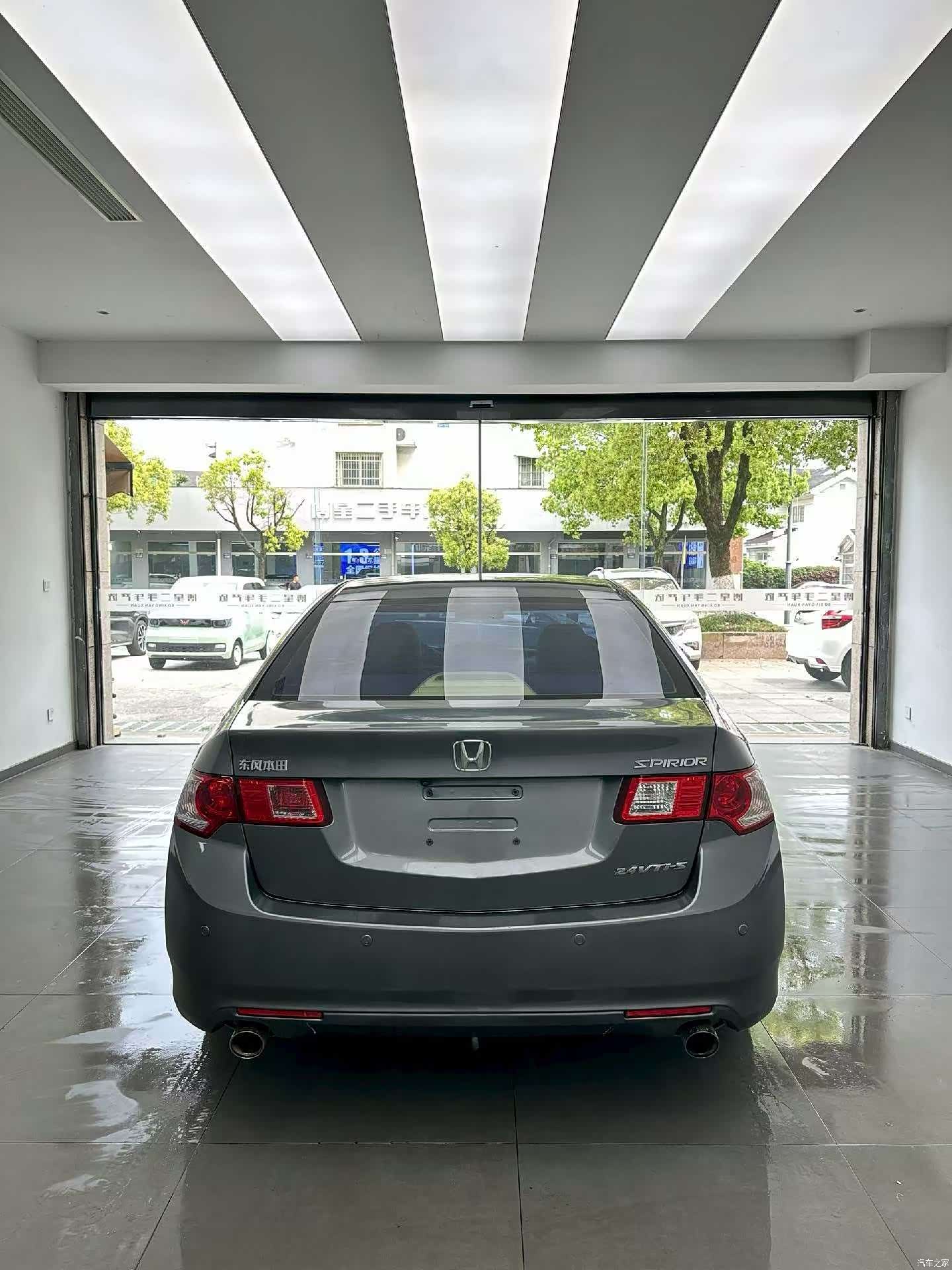 Honda Spirior, 2011 8