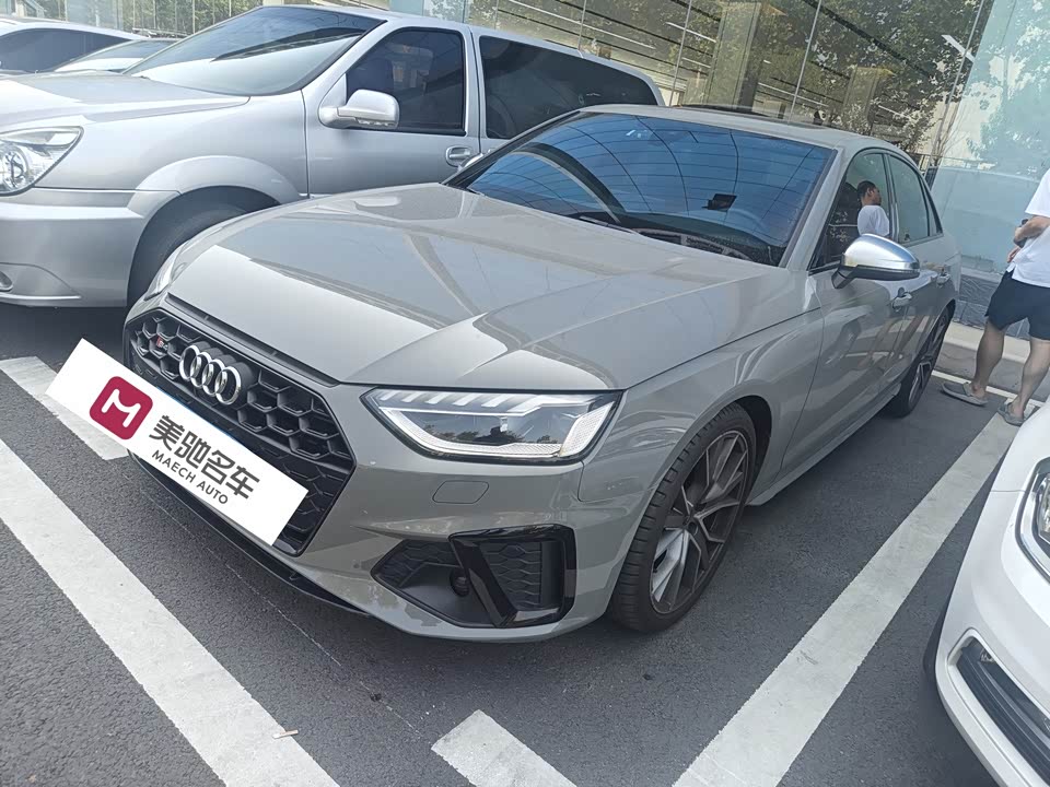 Audi S4 Audi S4
