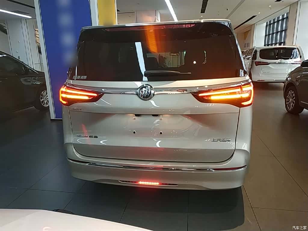 Buick GL8, 2021 6