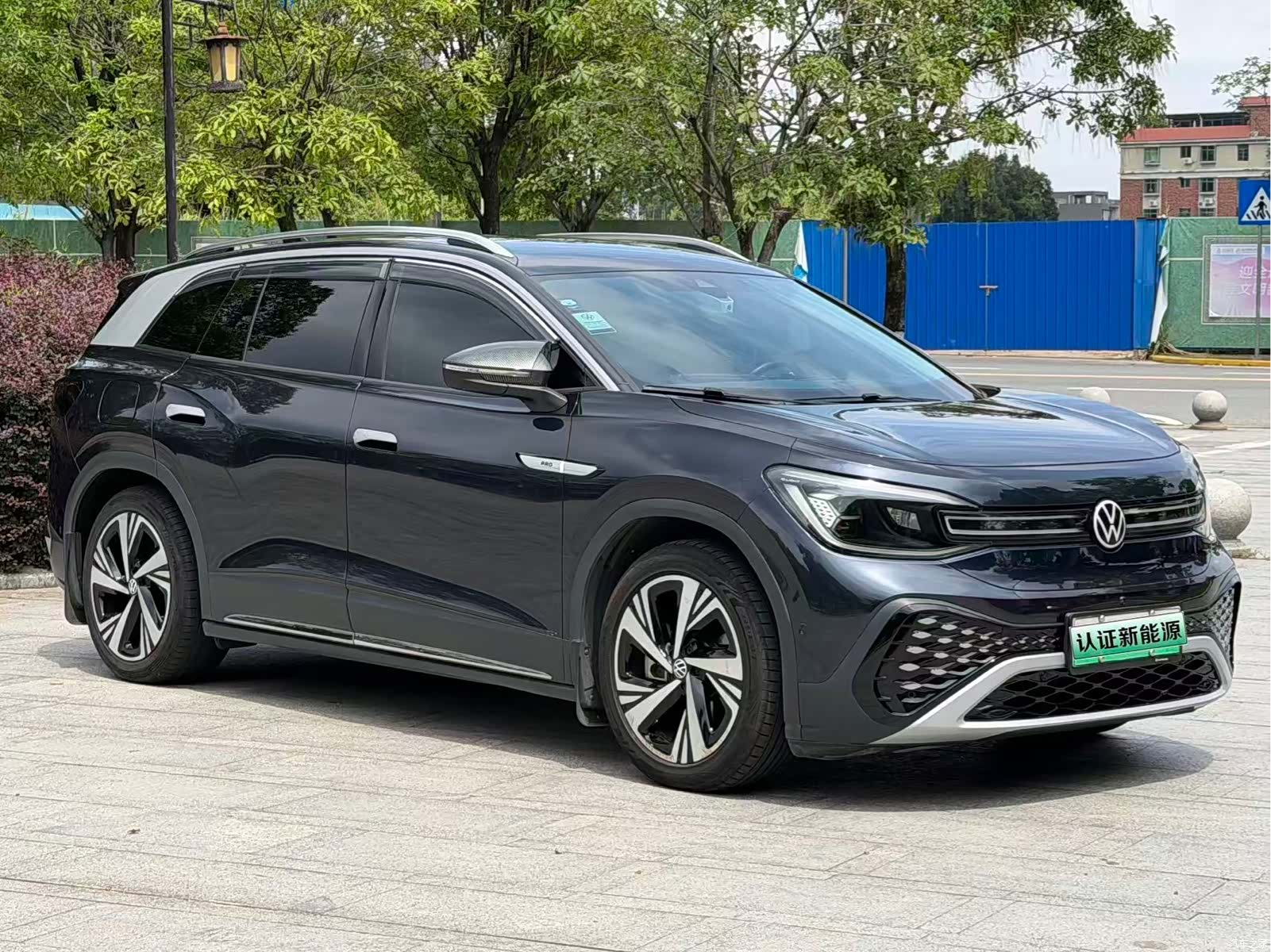 Volkswagen ID.6, 2024 3