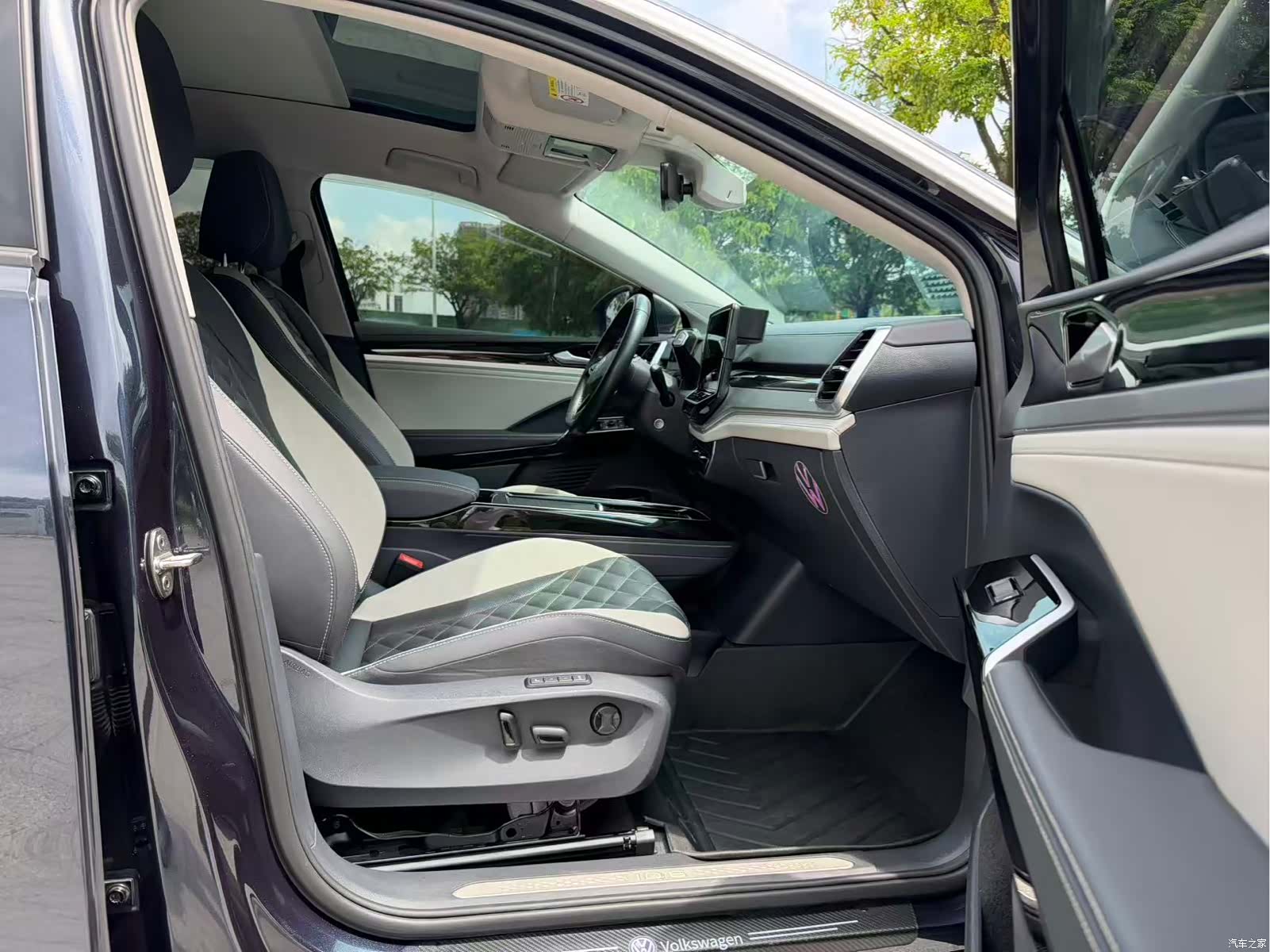 Volkswagen ID.6, 2024 8
