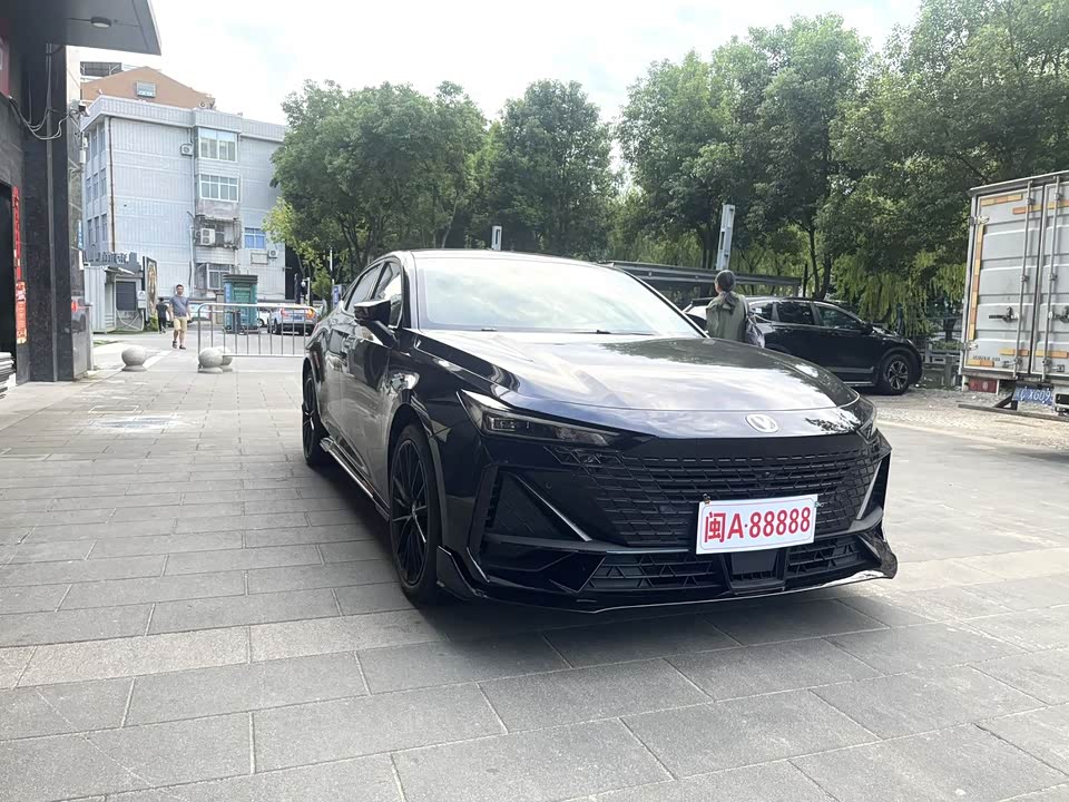 Changan UNI-V
