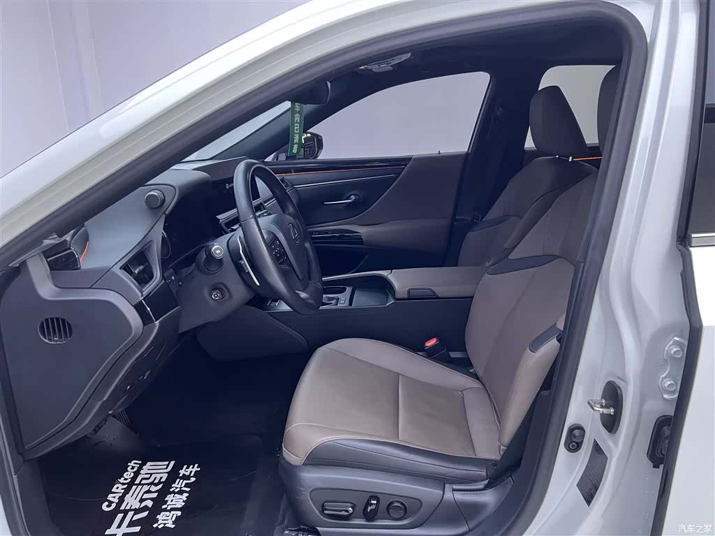 Lexus ES, 2024 18
