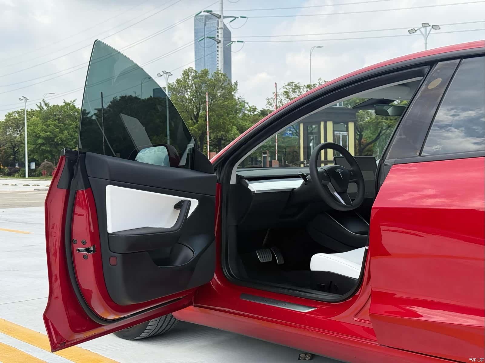 Tesla Model 3, 2020 9