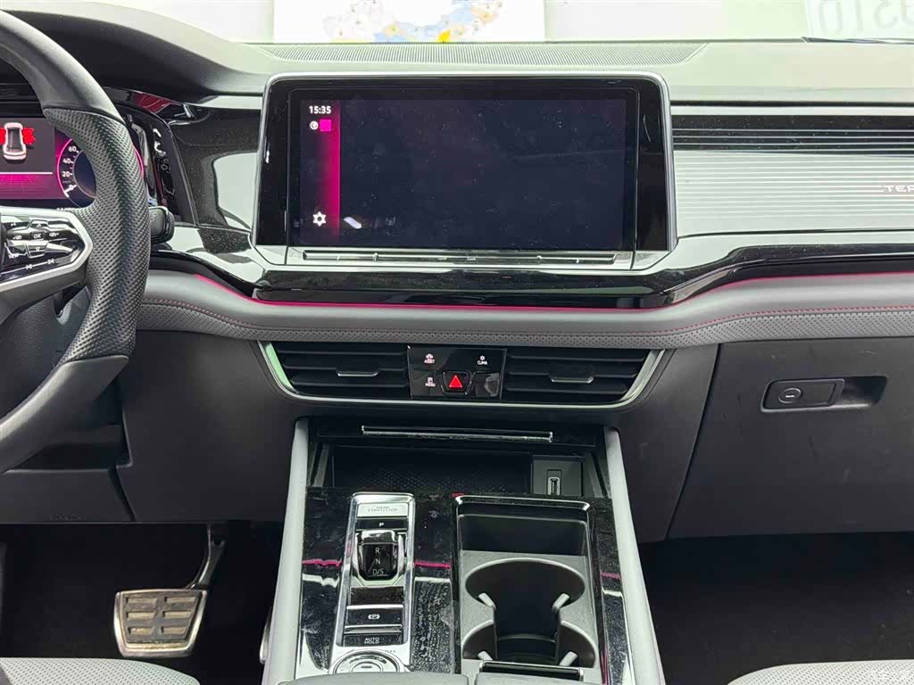 Volkswagen Teramont X, 2023 12
