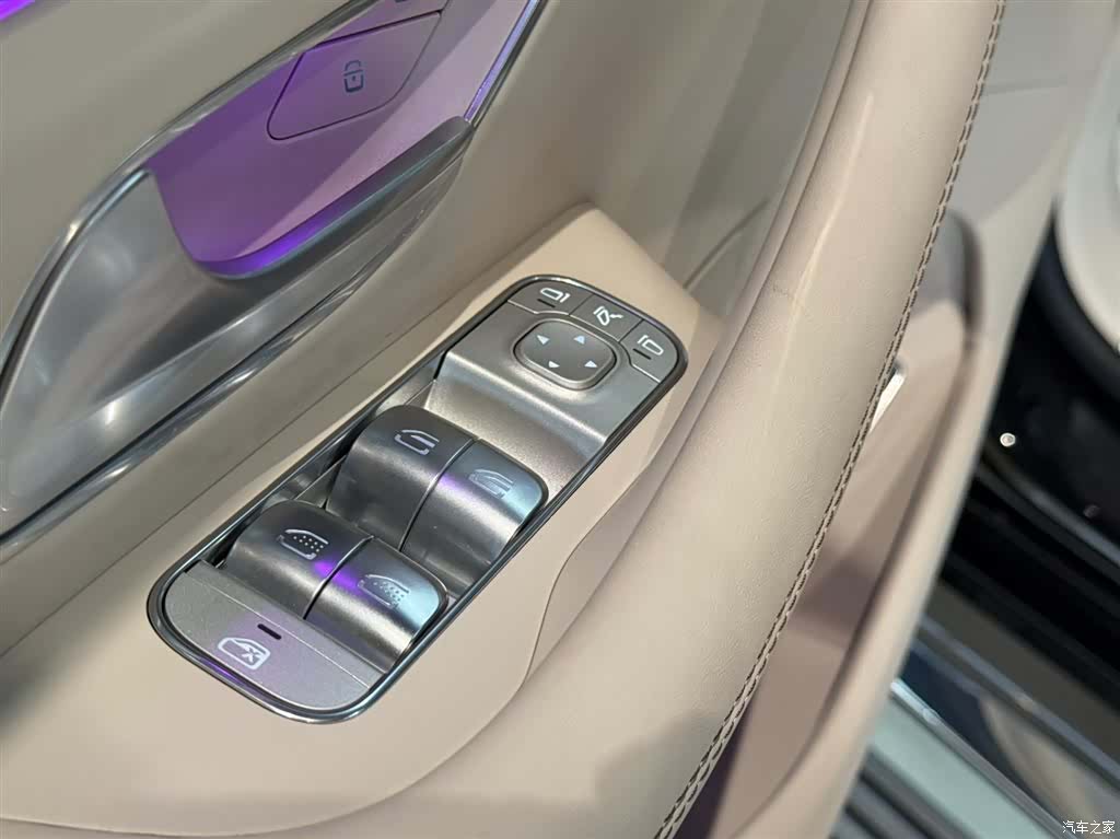 Maybach GLS, 2025 30