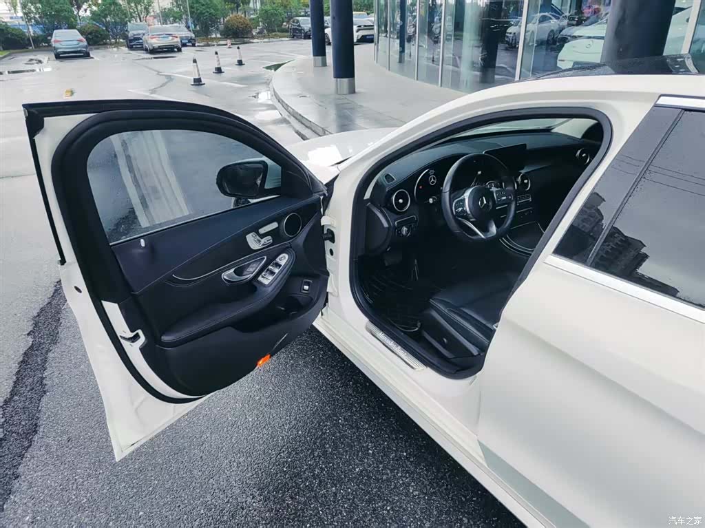 Mercedes-Benz C-Class, 2020 13