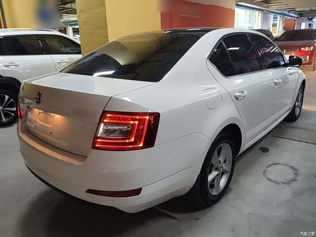Skoda Octavia, 2015 7