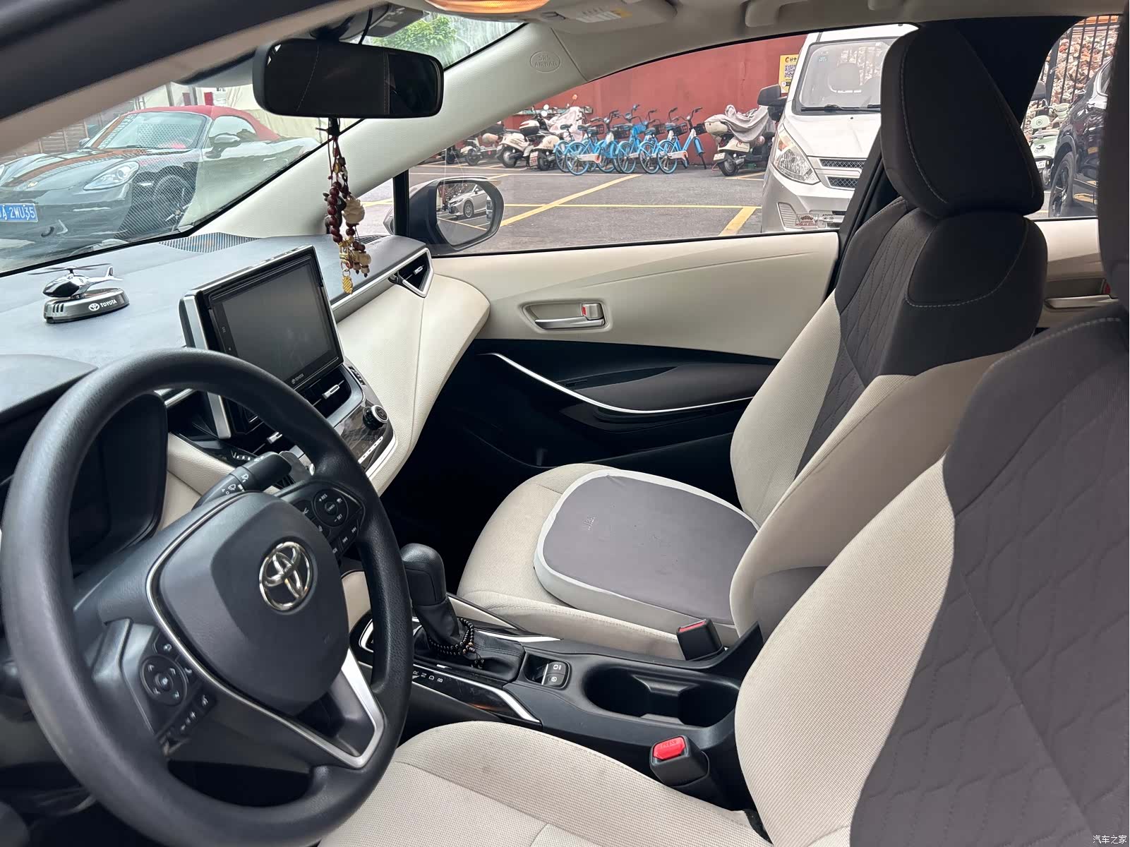 Toyota Corolla, 2020 12