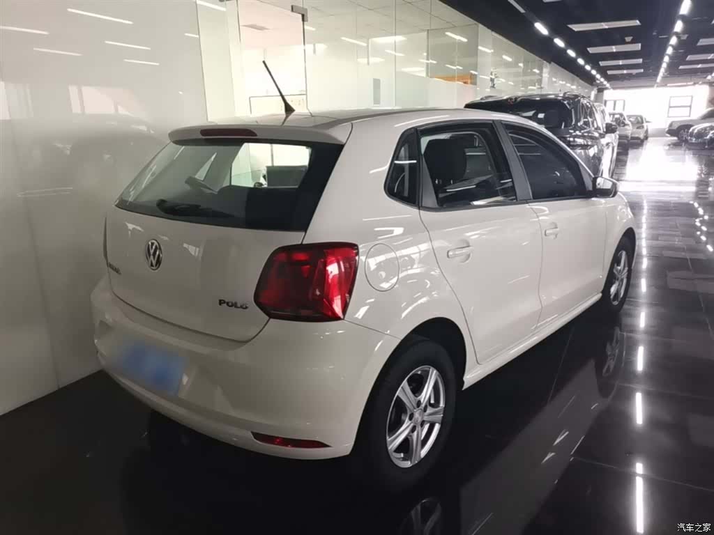 Volkswagen Polo, 2015 7
