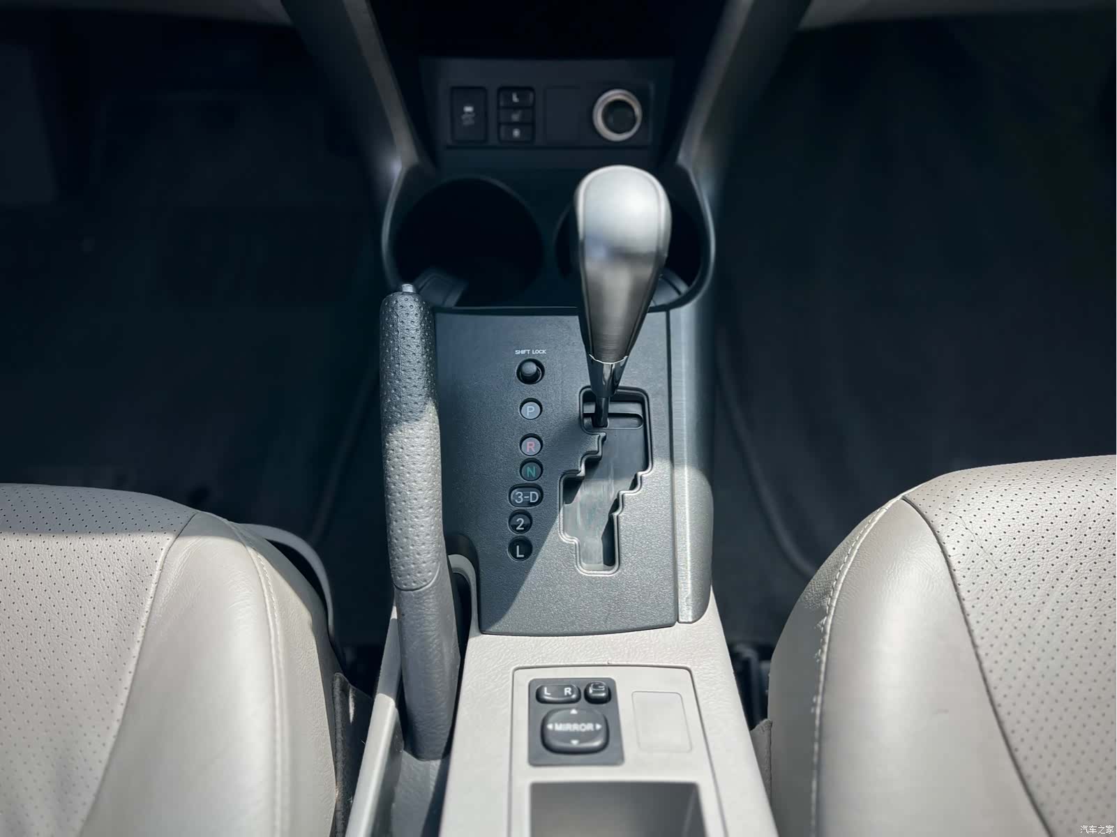 Toyota RAV4, 2010 18