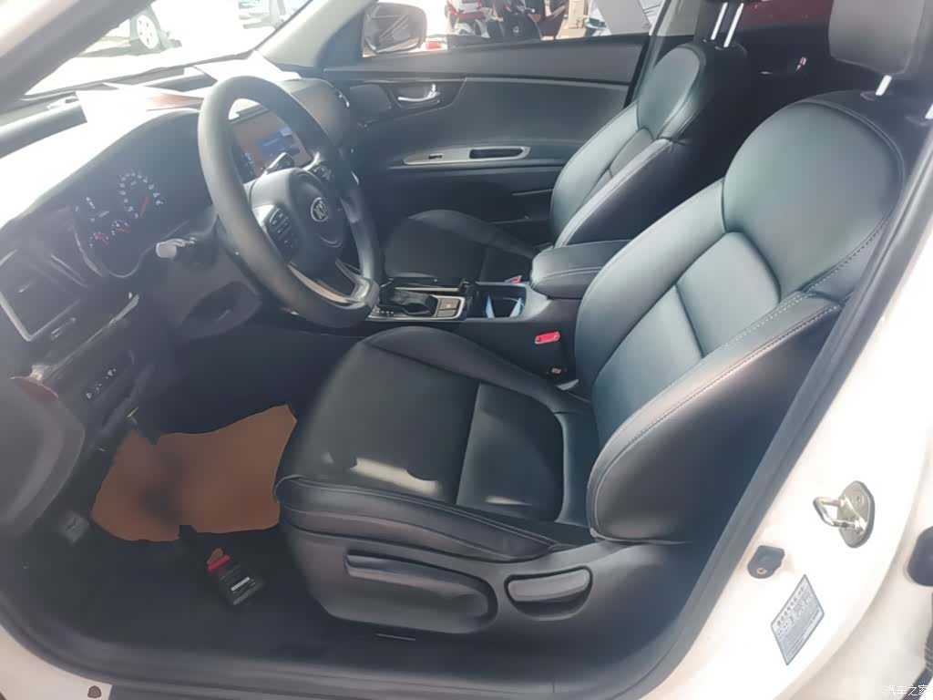 Kia K4, 2015 15