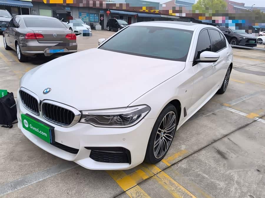 BMW 5 Series 2018, фото 1