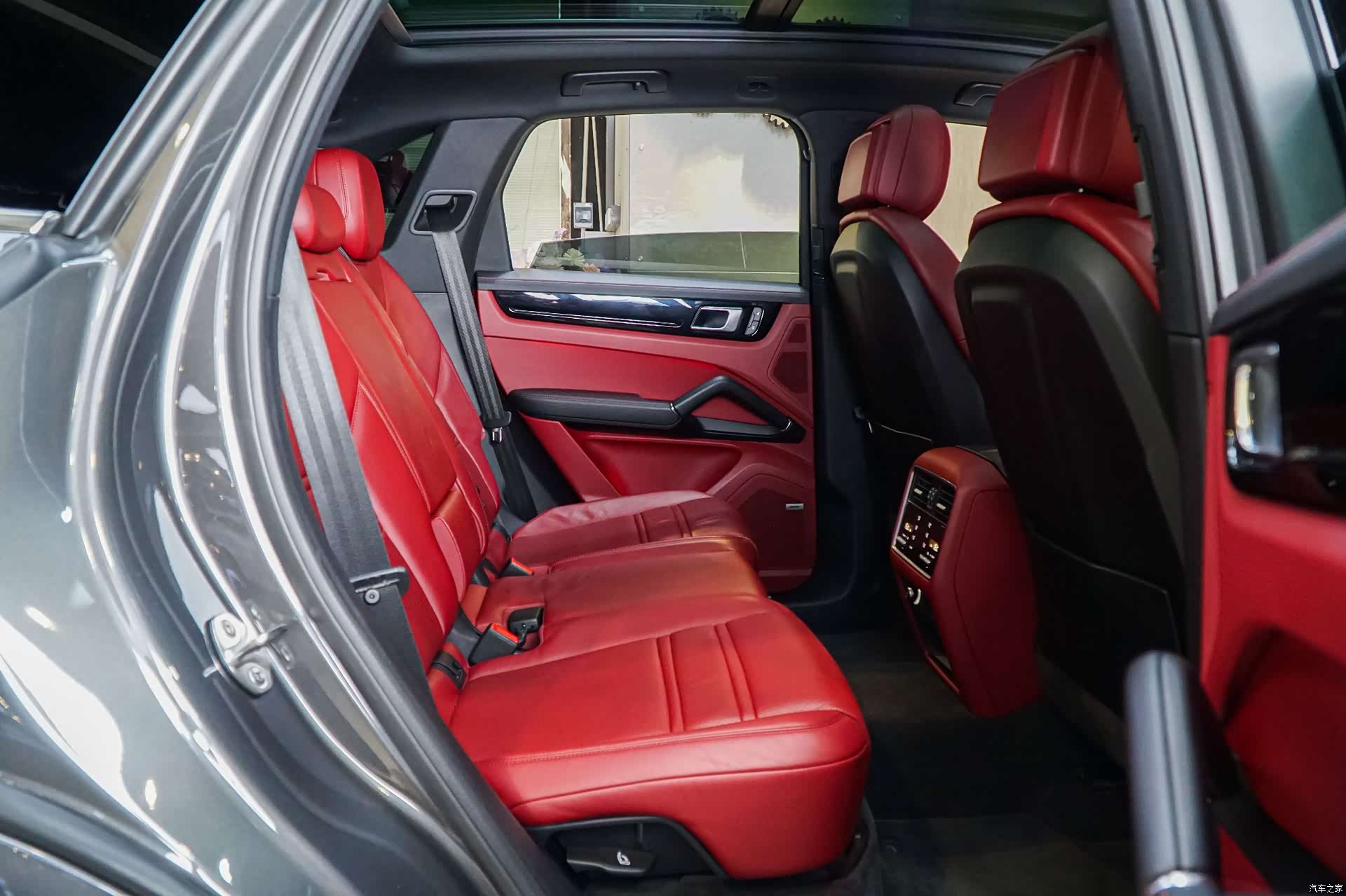 Porsche Cayenne, 2022 8