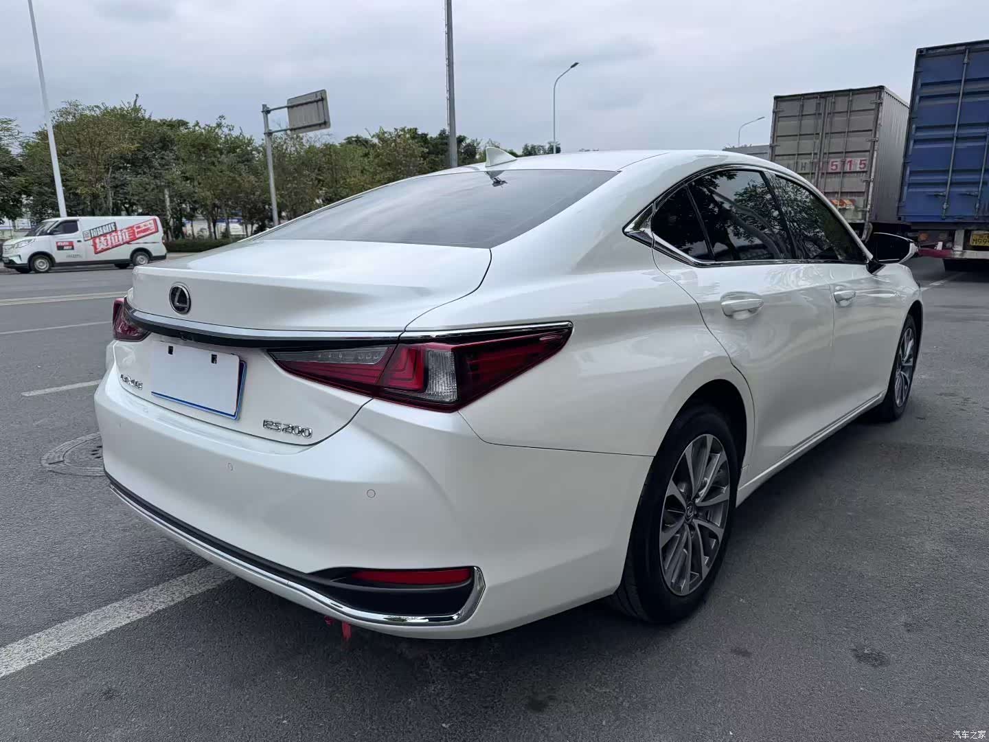 Lexus ES, 2023 8