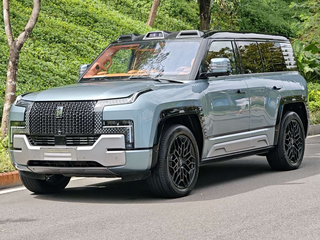 Yangwang U8