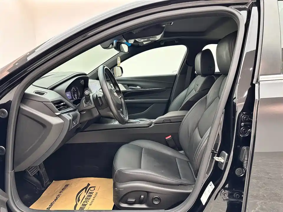 Cadillac CT4
