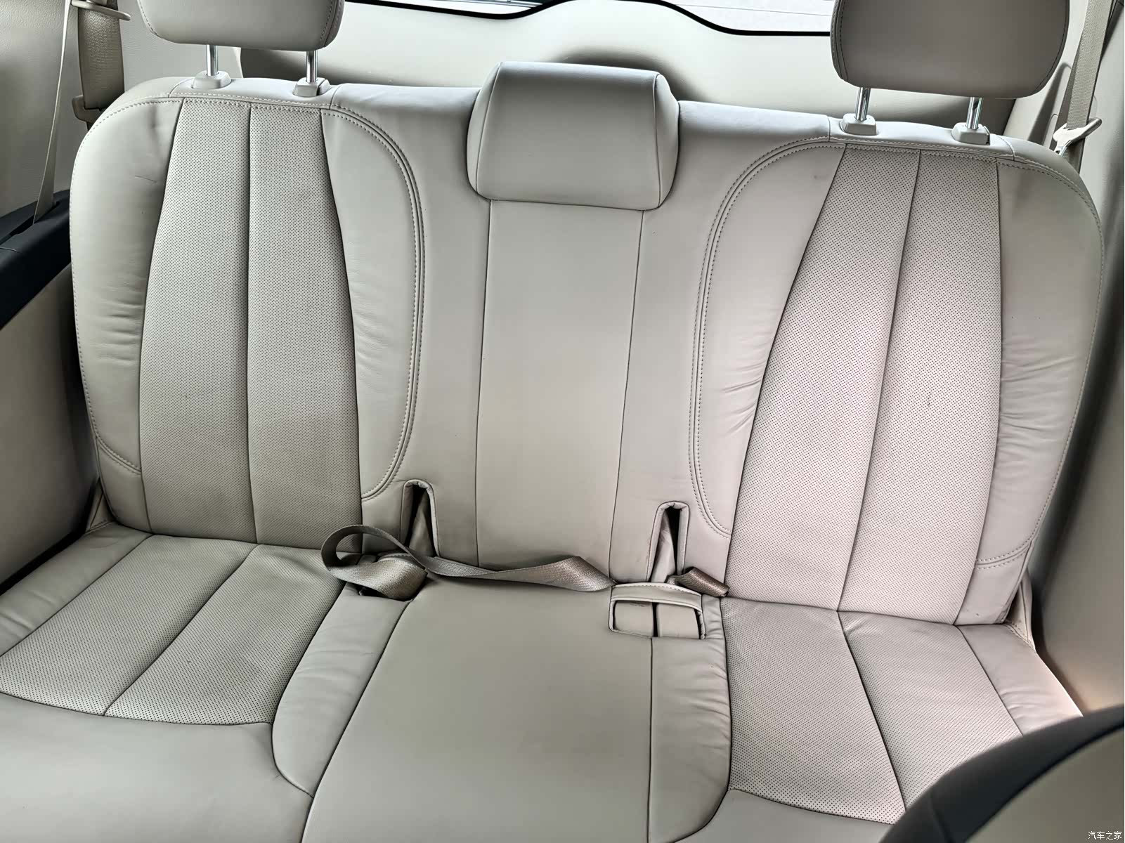 Buick GL8, 2011 8