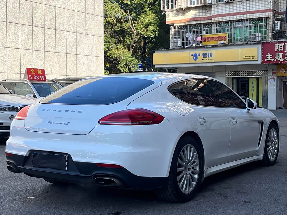Porsche Panamera