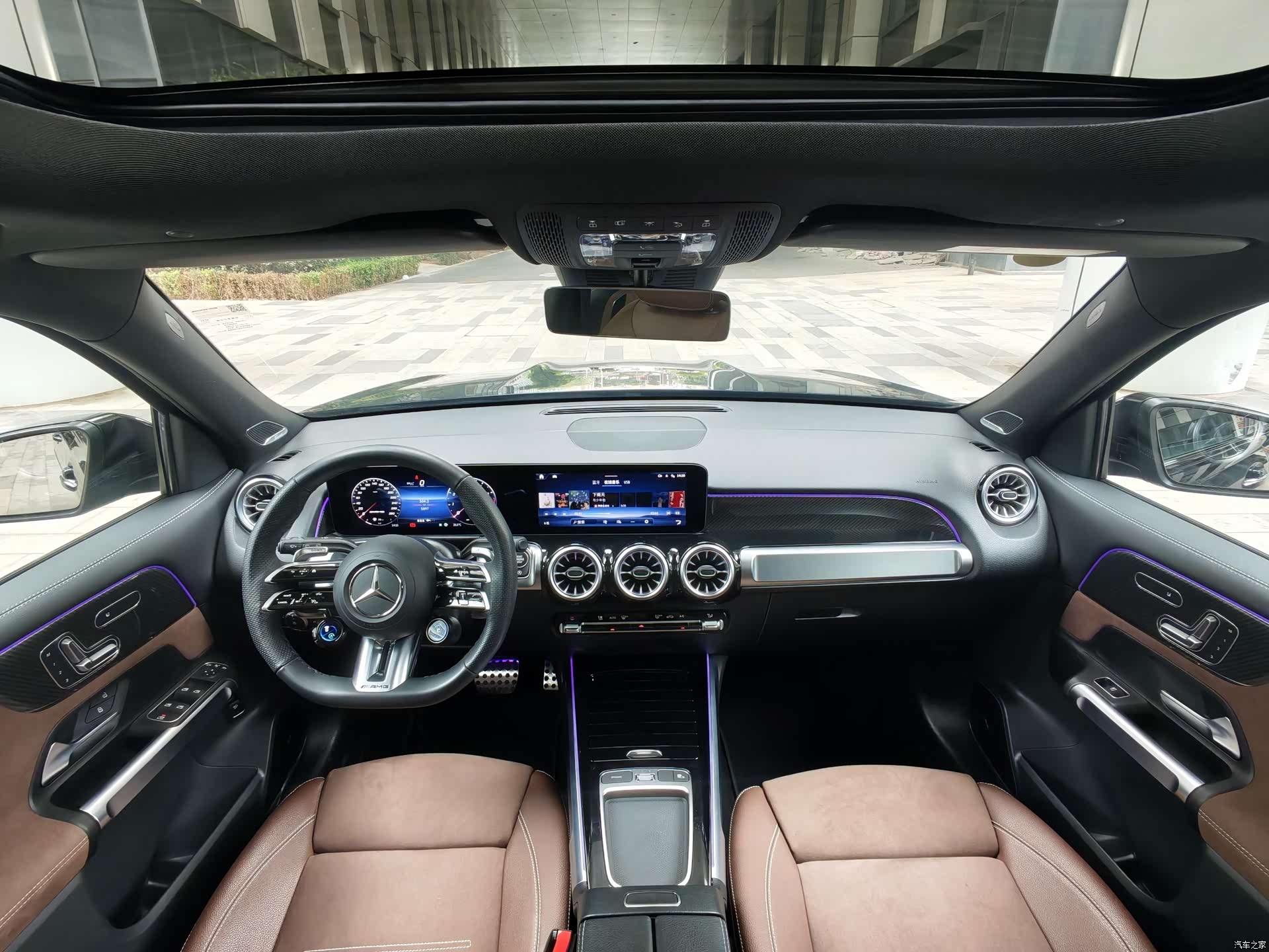 Mercedes-Benz GLB, 2025 27