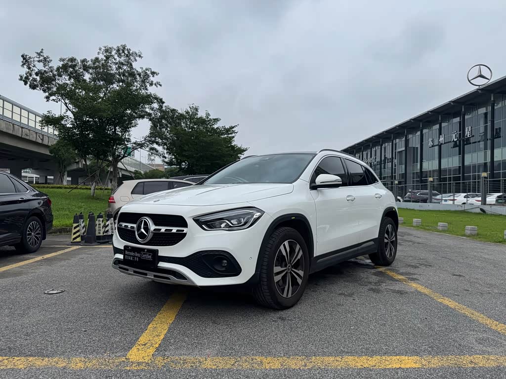 Mercedes-Benz GLA