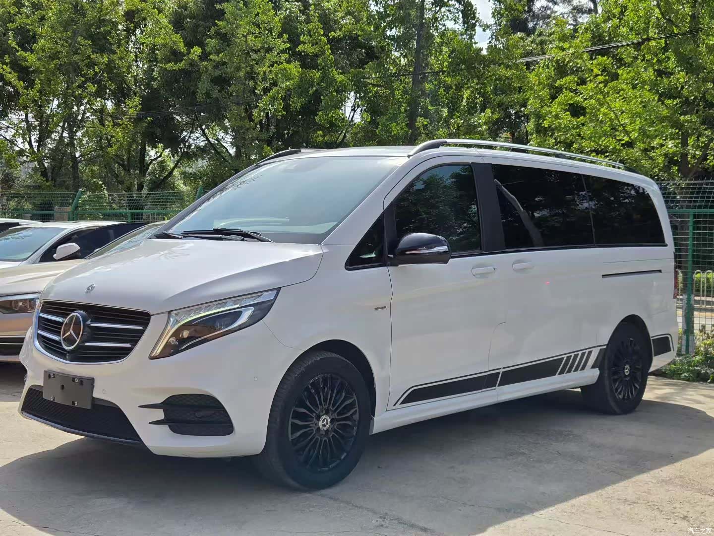 Mercedes-Benz V-Class, 2019 1