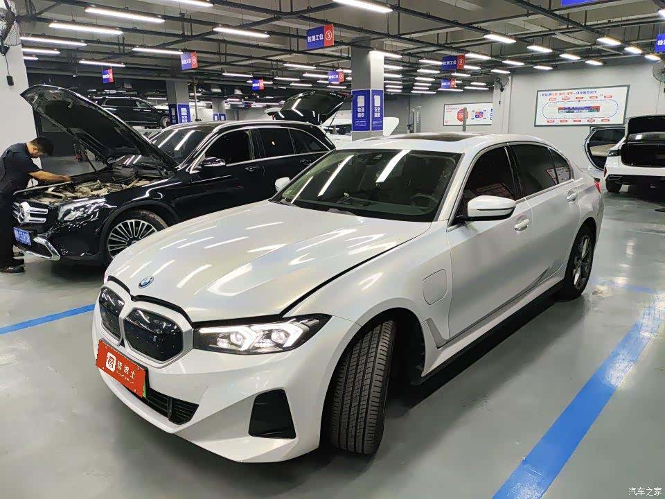 BMW i3, 2022 1
