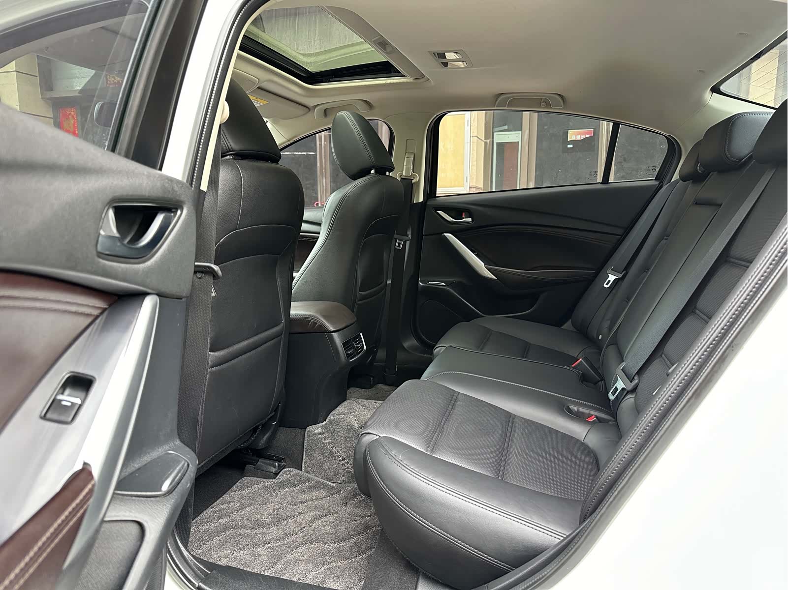 Mazda Atenza, 2017 10