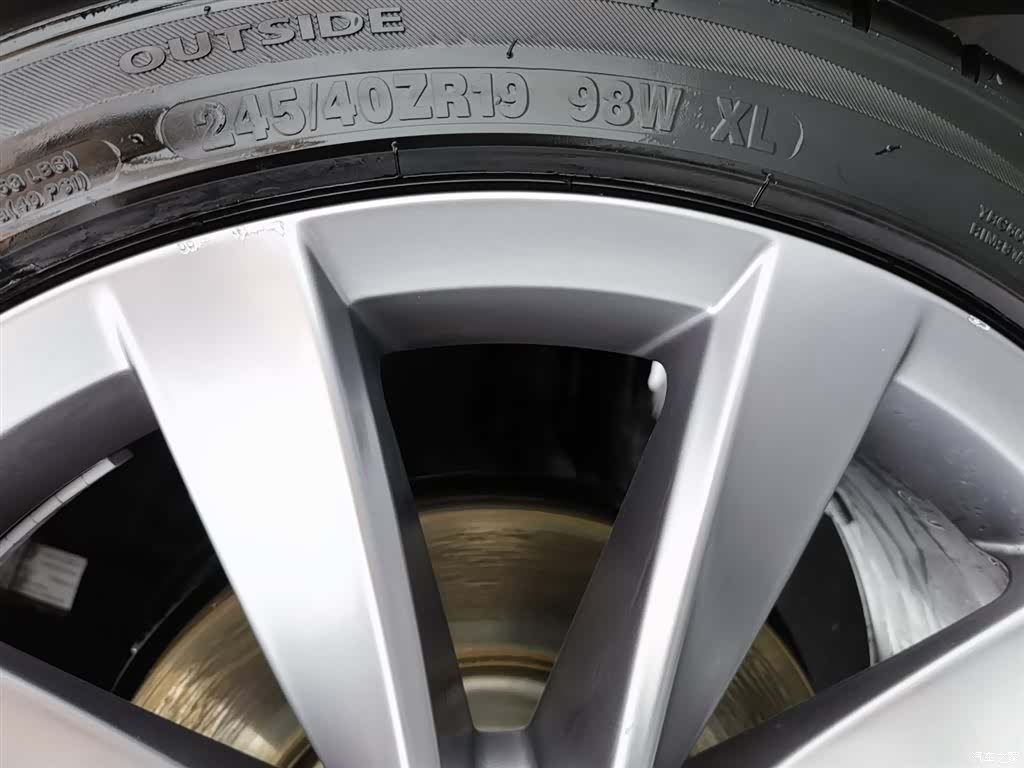 Volkswagen CC, 2021 24