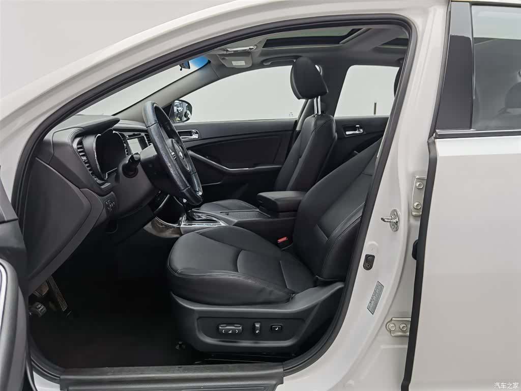 Kia K5, 2015 10