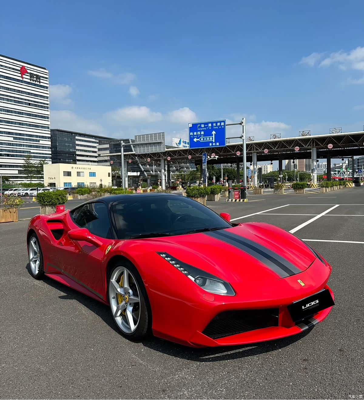 Ferrari 488, 2017 8