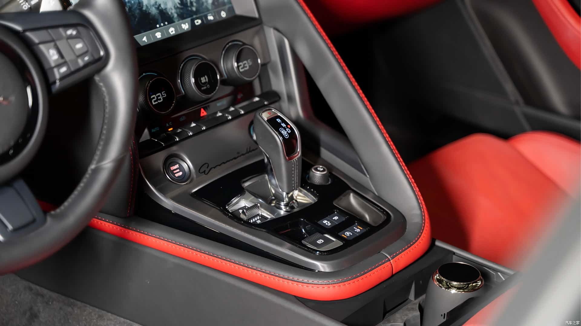 Jaguar F-TYPE, 2024 16