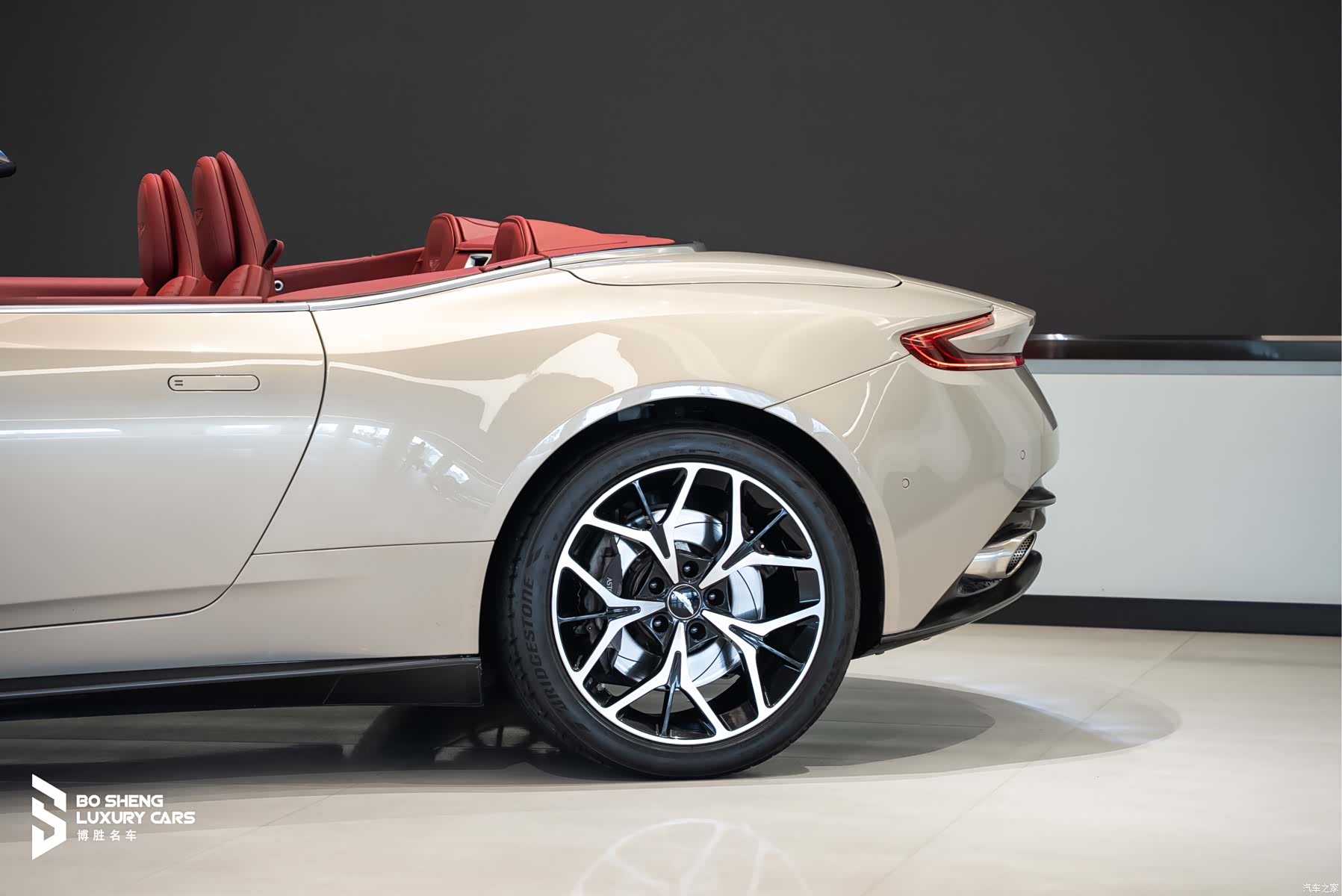 Aston Martin DB11, 2018 36