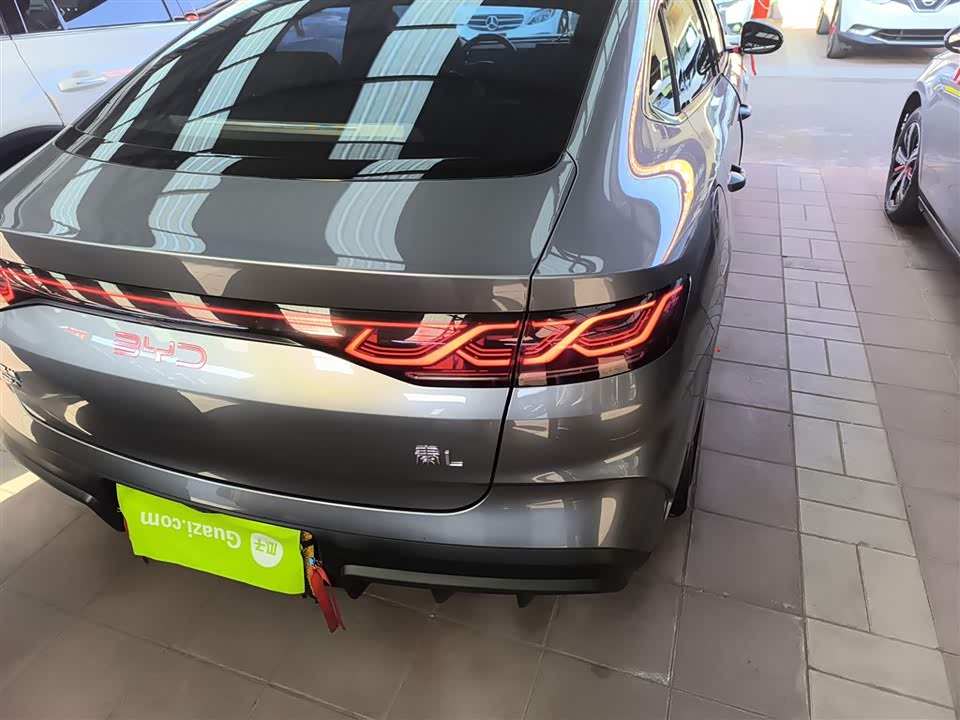 BYD Qin L
