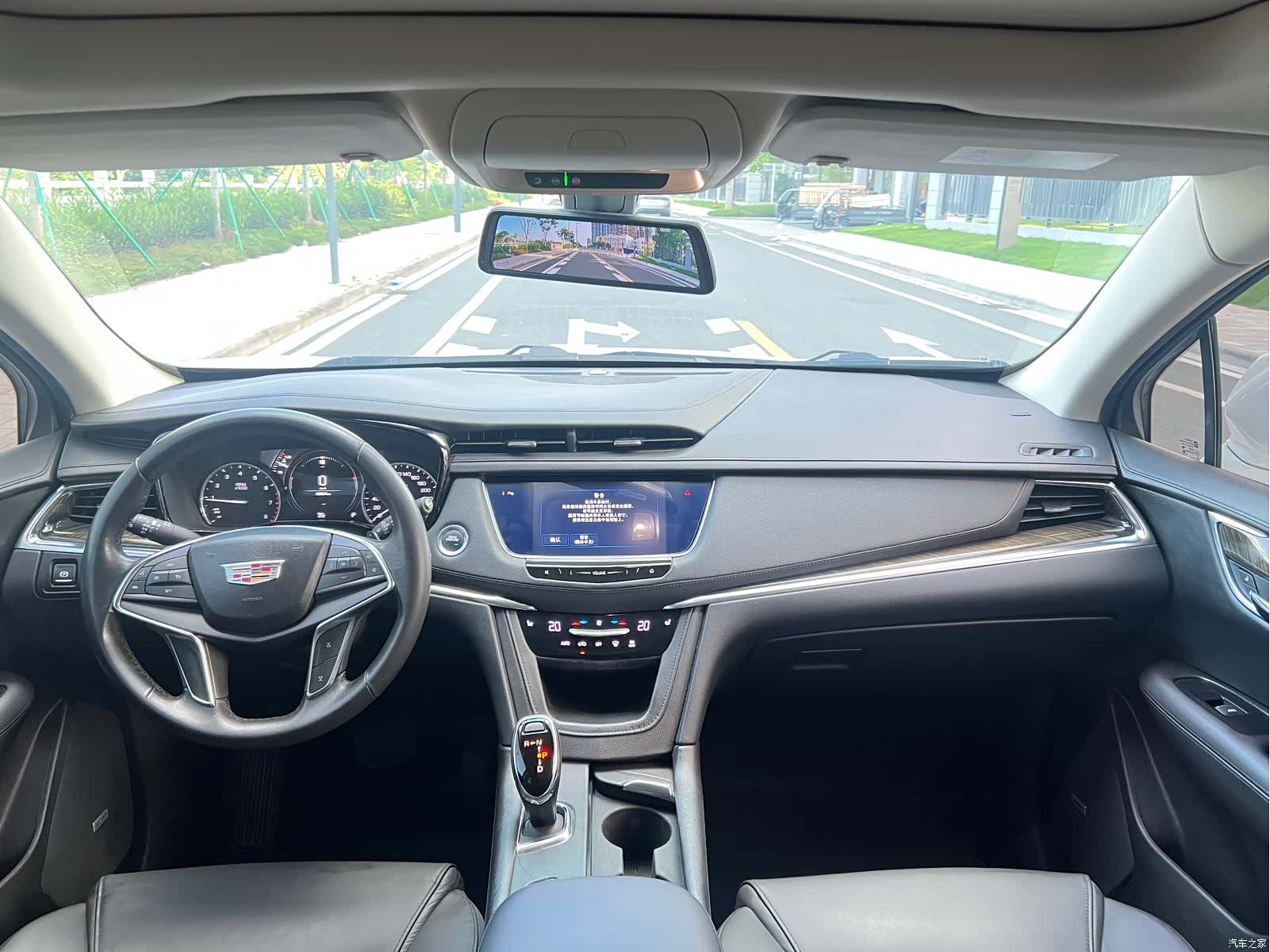 Cadillac XT5, 2017 11