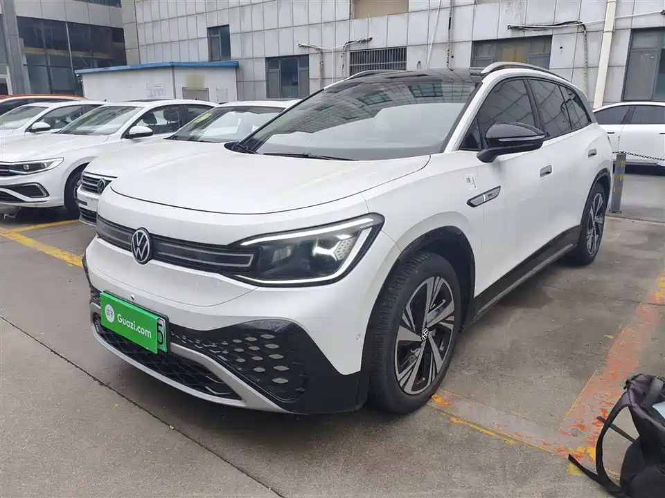 Volkswagen ID.6 CROZZ