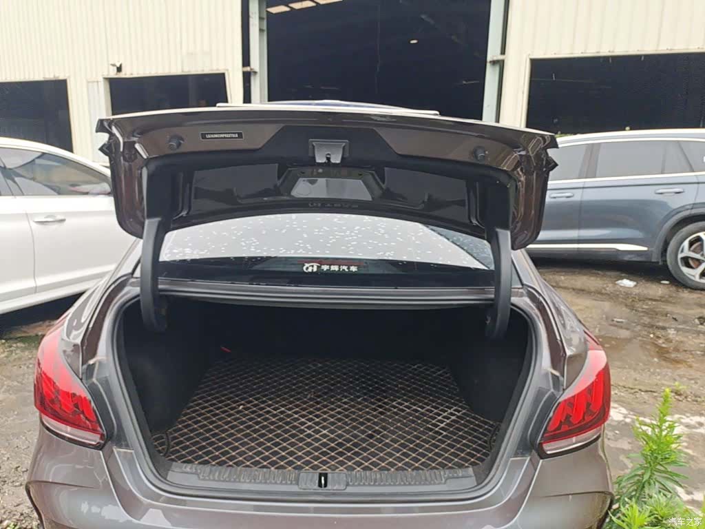 MG MG5, 2023 19