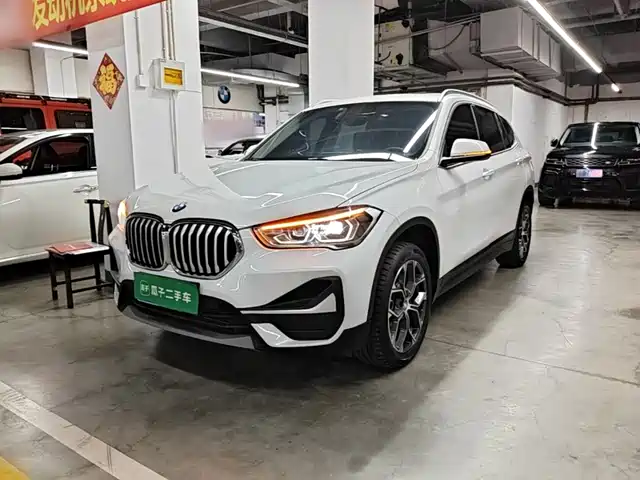 BMW X1 2021 — купить из Китая под заказ