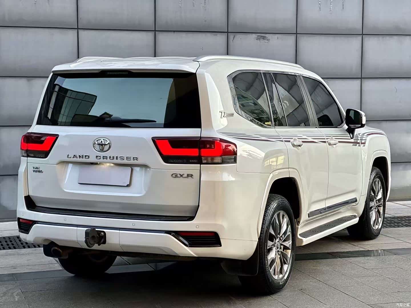 Toyota Land Cruiser, 2024 4