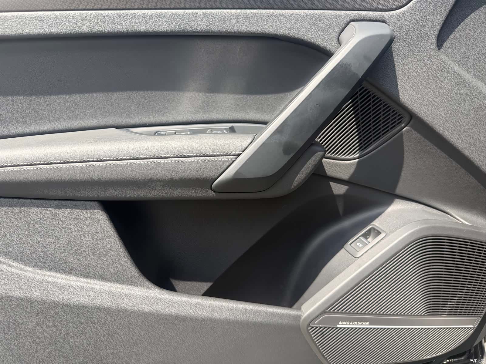 Audi Q5L, 2023 10