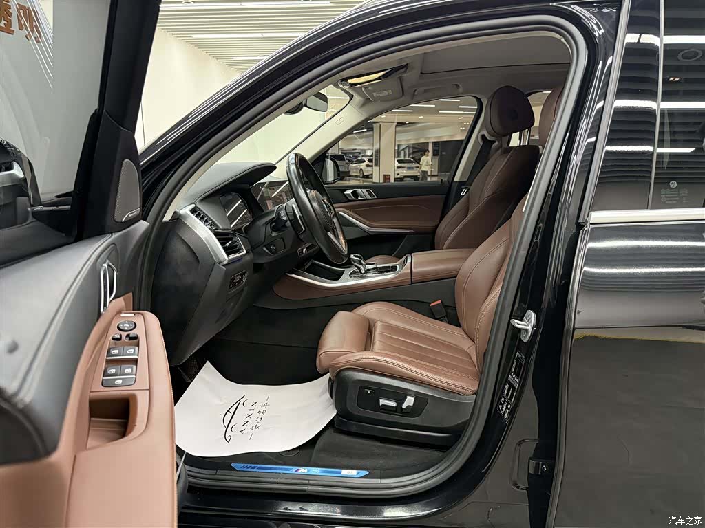 BMW X5, 2022 6