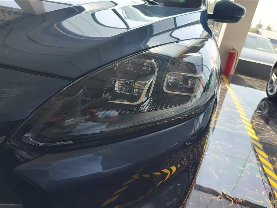 Ford Ruiji Ford Ruiji