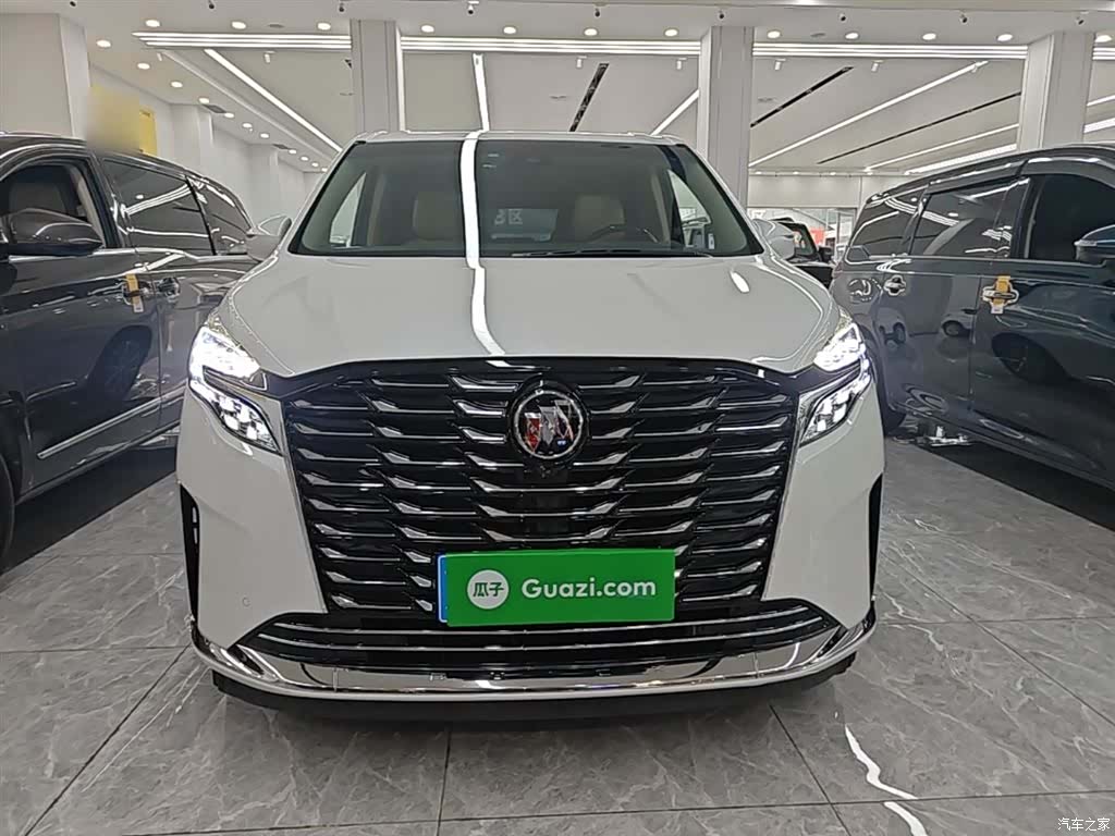 Buick GL8, 2023 3