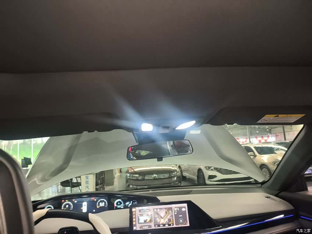 Changan UNI-V, 2023 18