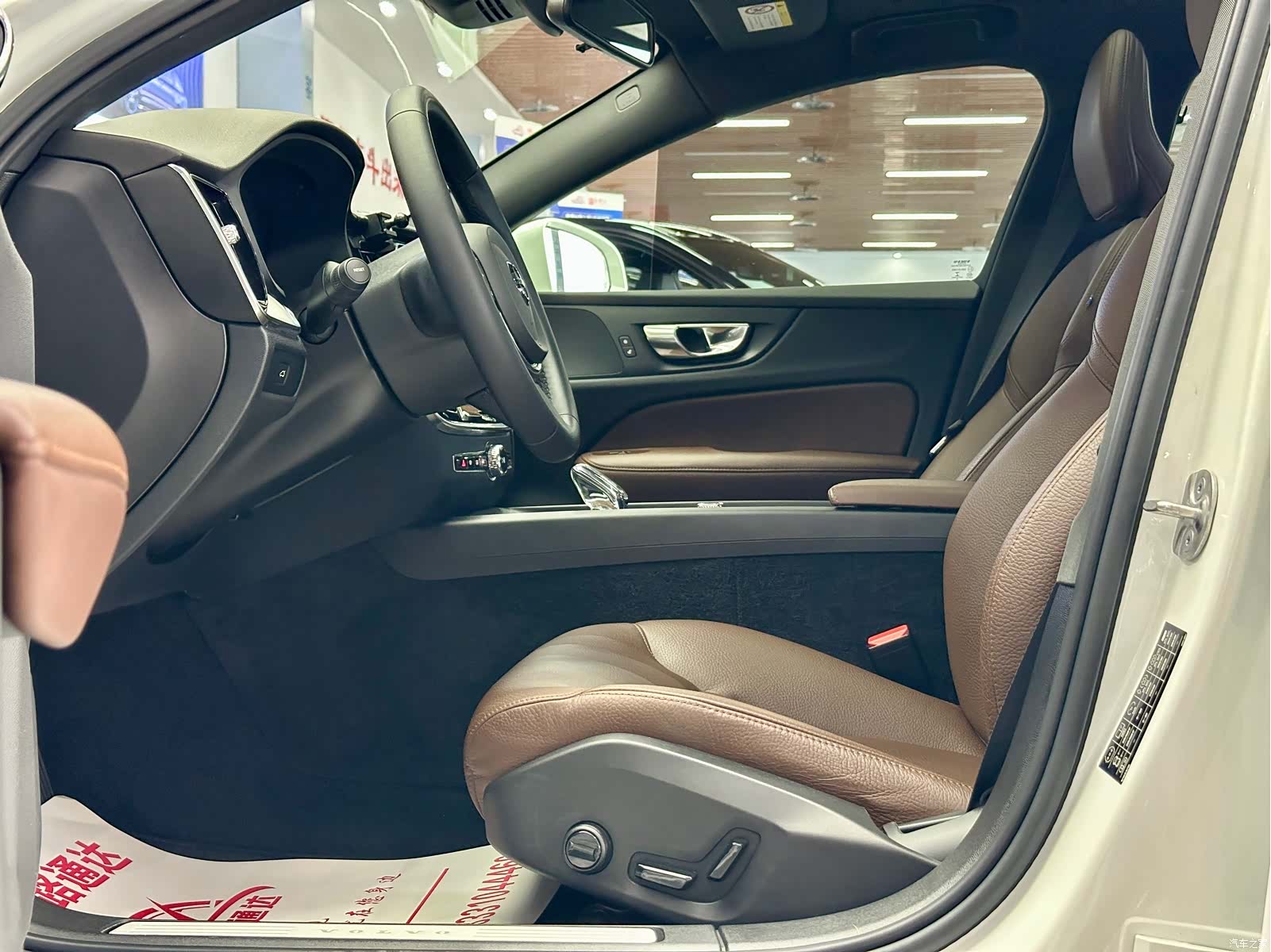 Volvo S60, 2022 7