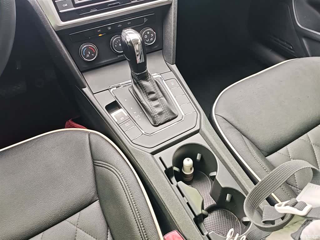 Volkswagen Lamando, 2016 14