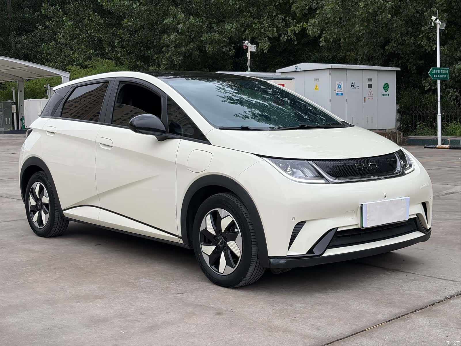 BYD Dolphin, 2024 10