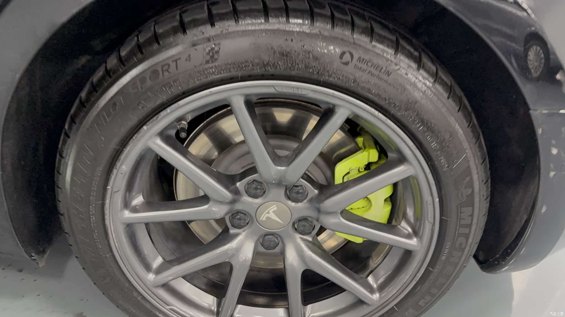 Tesla Model 3, 2020 16