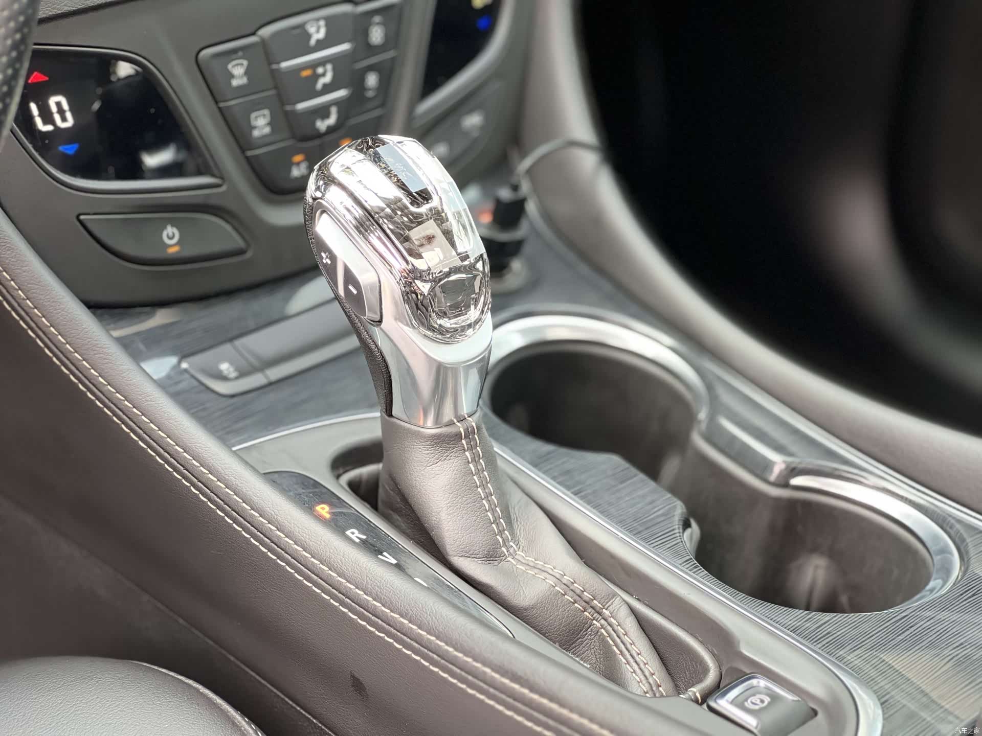 Buick Envision Plus, 2017 9
